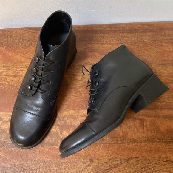 Women Leather Button Boots Size 10 - Picture 11 of 11